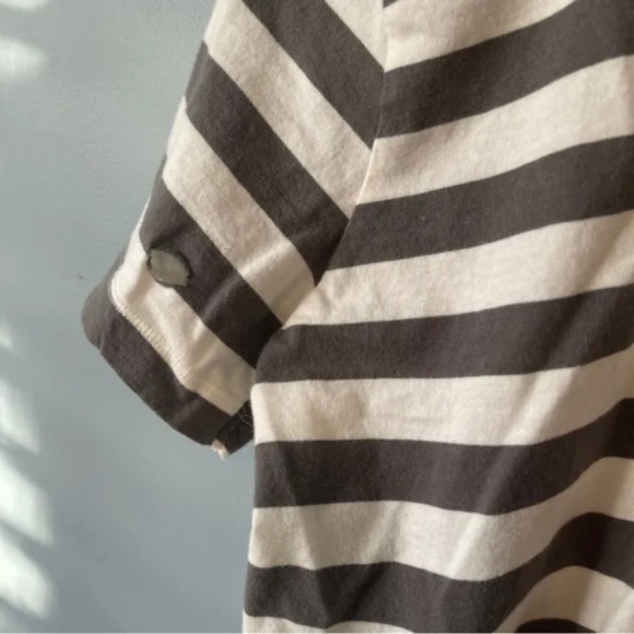 🔹5/$25🔹Pacsun Gray‎ and off White Distressed Short Sleeve Striped Tee Shirt XS - Picture 4 of 9